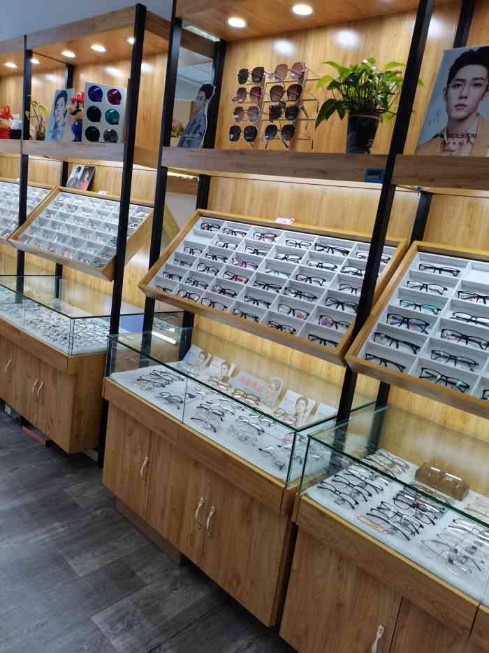 童氏眼镜工厂全国连锁(开发区店)