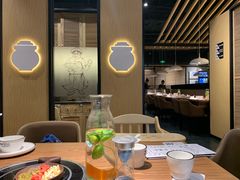 大堂-山城外·非遗酸菜鱼(财富中心店)