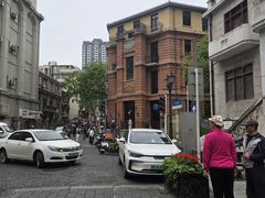 -巴公房子