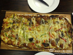 黑椒牛肉披萨-芝士工厂(万达店)