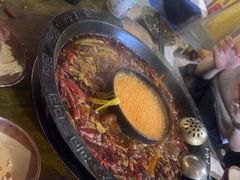 -黄潇洒老火锅(九眼桥宏济巷店)
