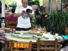 大堂-四川小胡子海鲜(丁村万人海鲜广场店)