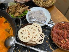 -重庆故事姊妹老火锅(财经学院店)