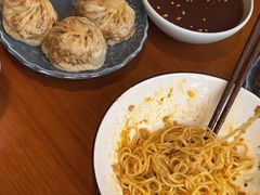 -鑫震源·苏式大虾生煎(山塘街店)