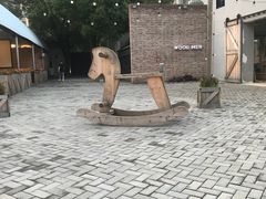 -几个木匠匠人厨房