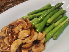 鲜口蘑烧芦笋-北平盛世·新京菜·北京烤鸭(劲松·双井店)