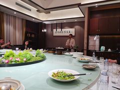 -客家大院·非遗赣南客家菜(郁孤台店)