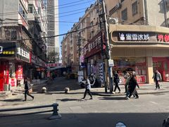 -官亭路小吃一条巷