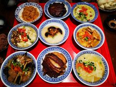 -蓝田九大碗民俗食府(蓝田店)