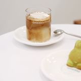 香港｜街巷里的纯白简约风咖啡店☕️