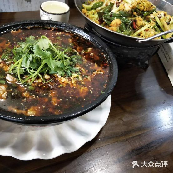 老四川酒楼(八一路店)