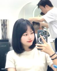 -Tloml salon