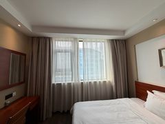 -麦新格精品酒店(上海国际旅游度假区川沙地铁站店)