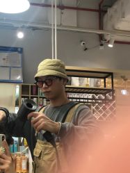 -苏豪路易士·嘉玛发廊