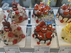 -花花卷卷·鲜食蛋糕(静安久光百货店)