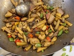 -老唐三下锅 ·张家界地标美食(溪布街店)