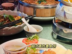 -大头虾越式风味餐厅(光明广场店)