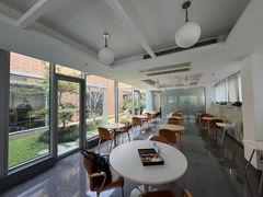-上海汇之星奔驰4S店(浦东新店)