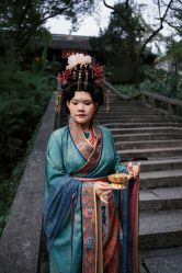 -宝蝶记汉服体验馆