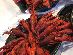 -虾弄弄海派小龙虾·牛羊蝎子火锅