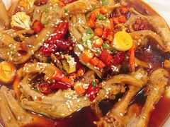 -张大师鸭爪爪特色干锅(南湖店)