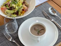 -MONICH牛排融合餐厅(和义大道购物中心店)