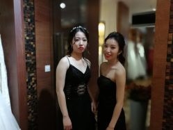 -现代经典婚纱摄影