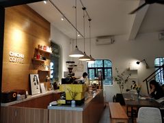-彳亍咖啡·这里(水湾路店)