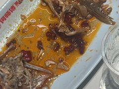 -何师傅美蛙鱼头(汉街店)