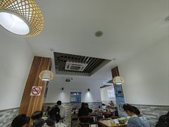 -黄阿姨锅贴大王(万航渡路店)