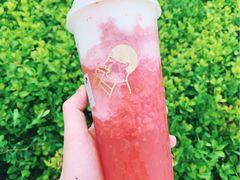 鲜草莓-喜茶(上海正大广场店)
