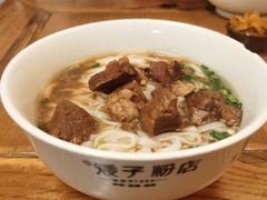 -矮子粉店1985·长沙米粉(湘春路店)