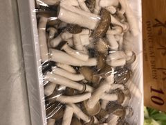 蟹味菇-东来顺饭庄(王府井步行街店)