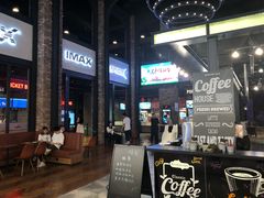 -CGV影城(滨江天街IMAX店)