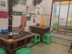 -鸿顺老铁锅美蛙鱼府(解放碑店)