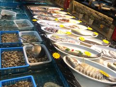 -侬佳蒸菜馆(听潮店)