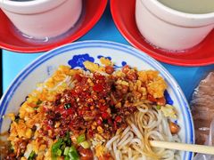 皮蛋肉饼汤-小罗子汤店(大士院总店)