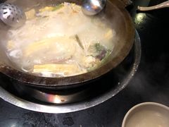 -炭火功夫烤鱼·小龙虾音乐餐吧(新风街店)