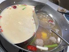 -左庭右院鲜牛肉火锅(金山万达店)