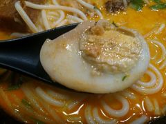 叻沙香茅猪扒汤米线-金装炖奶佬餐厅(美孚新村店)