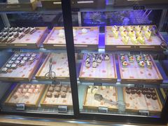 面包甜点陈列柜-盛江山自助料理(太原街万达店)