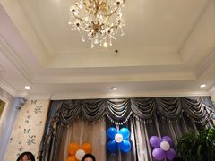 -沪华海鲜大酒楼(南汇店)