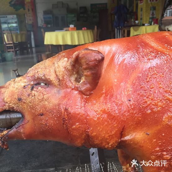张宏波烧猪店