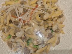 -赶海部落海鲜城(海阳路店)