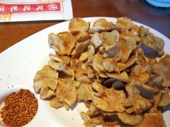 -95号酱骨·一块豆腐(展春园西路店)