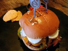 经典芝士汉堡-HIGH FIVE哈福手工汉堡(桂林路店)