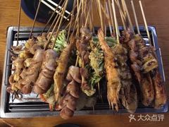 -云晓光头烧烤吧(德平路店)