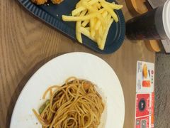 -必胜客(上海华谊新所店)