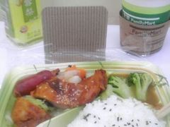 -全家便利店(长江南路站店)