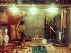 手工皮具工作台-HIGH FIVE哈福手工汉堡(桂林路店)